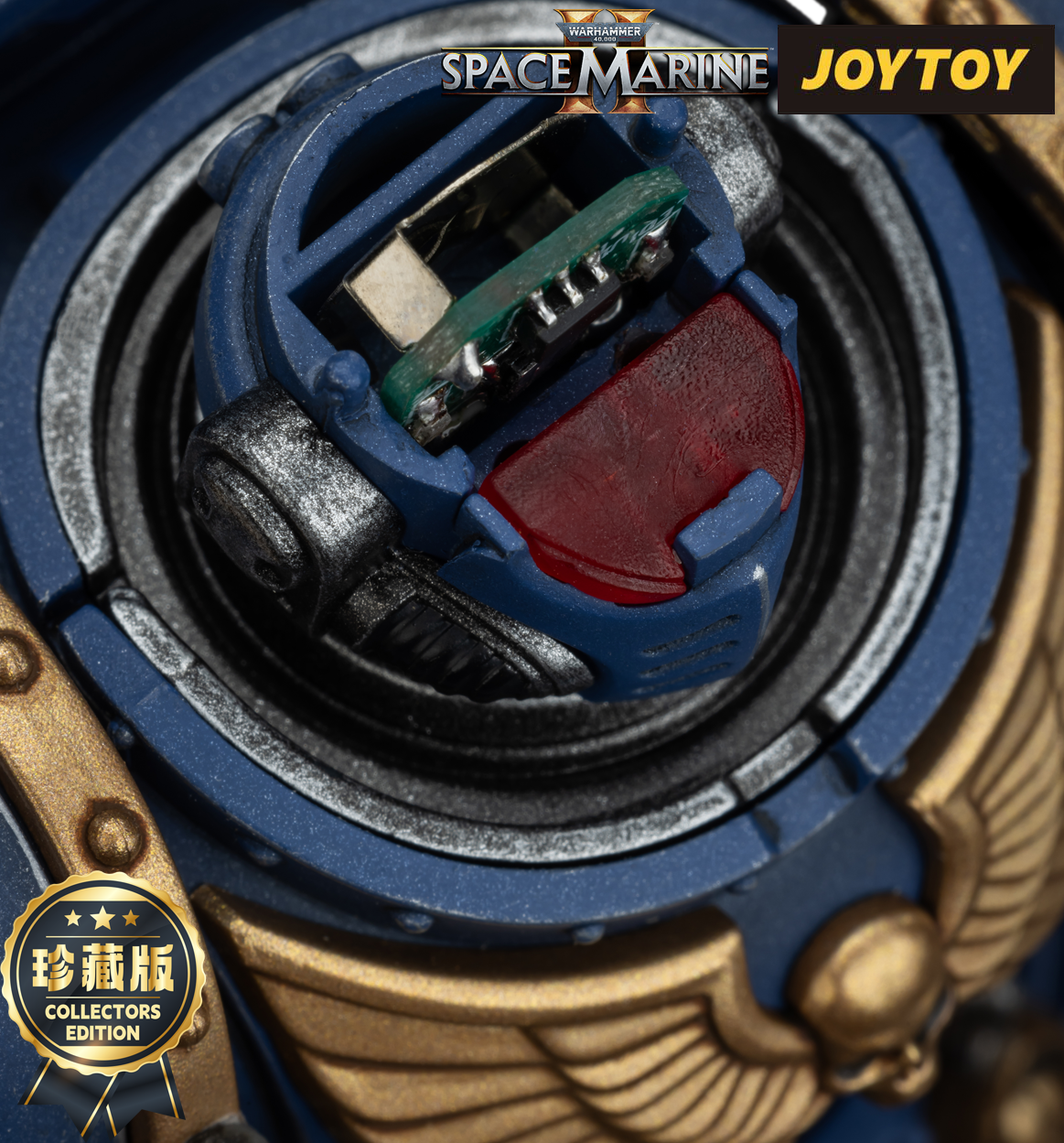 JoyToy Warhammer 40,000: Space Marine 2 Action Figure - Ultramarines, Lieutenant Titus - Collector’s Edition (1/18 Scale)