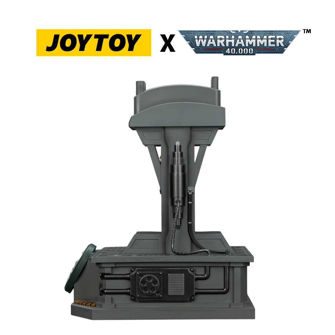 JoyToy Warhammer 40,000: Dark Angels Mk X Helmet and Display Stand (1:1 Scale) Preorder