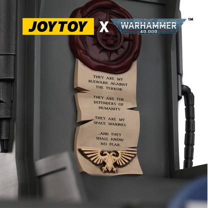 JoyToy Warhammer 40,000: Ultramarines Captain Mk X Helmet and Display Stand (1/1 Scale) Preorder