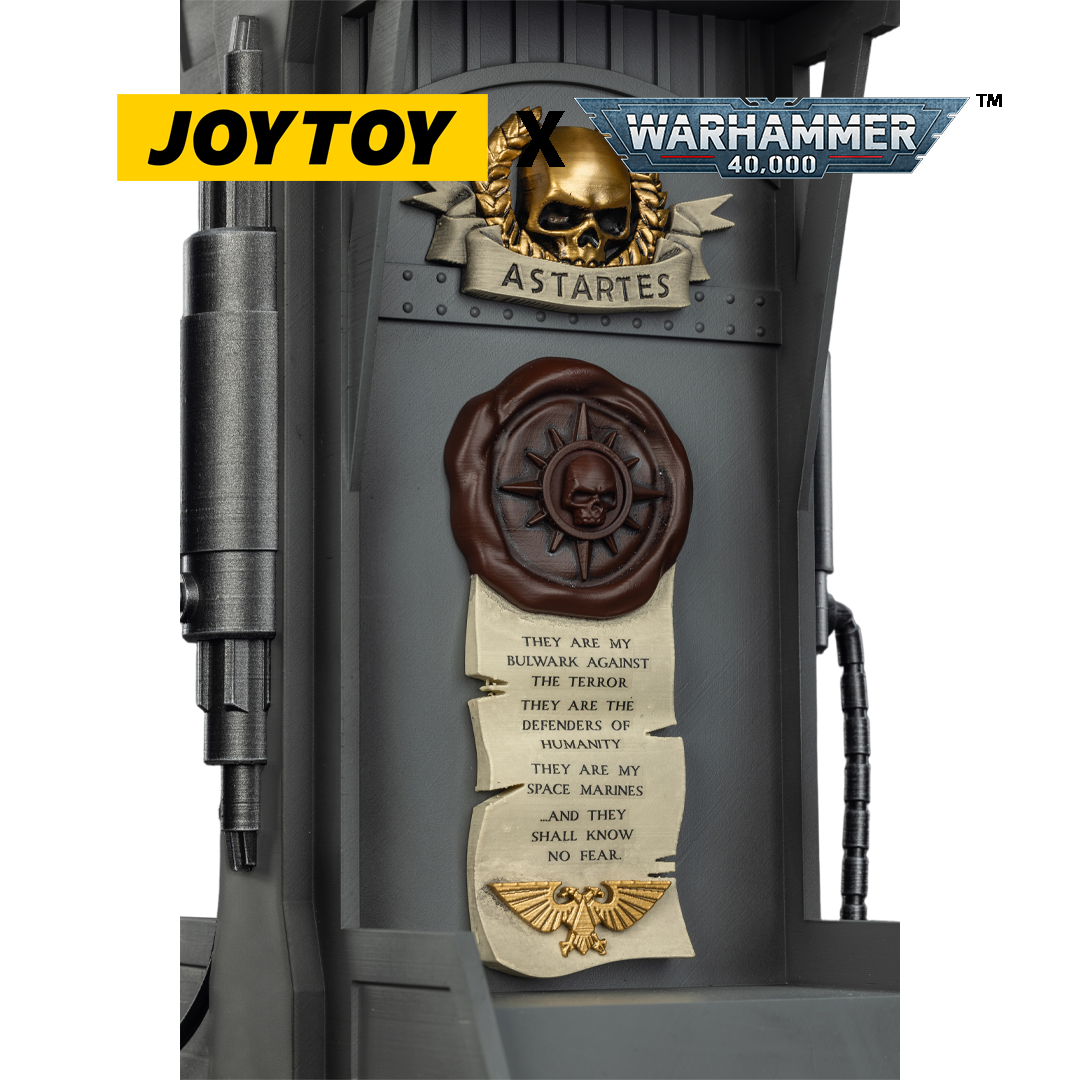 JoyToy Warhammer 40,000: Dark Angels Mk X Helmet and Display Stand (1:1 Scale)