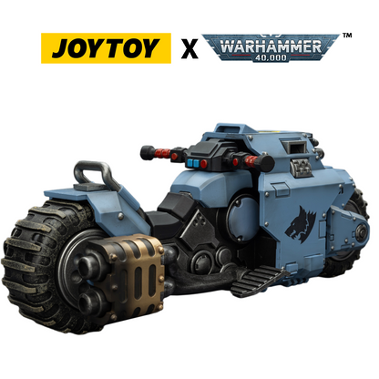 JOYTOY Warhammer 40,000 - Space Wolves, Raider-pattern Combat Bike with twin-linked bolt rifles (1/18 Scale) Preorder