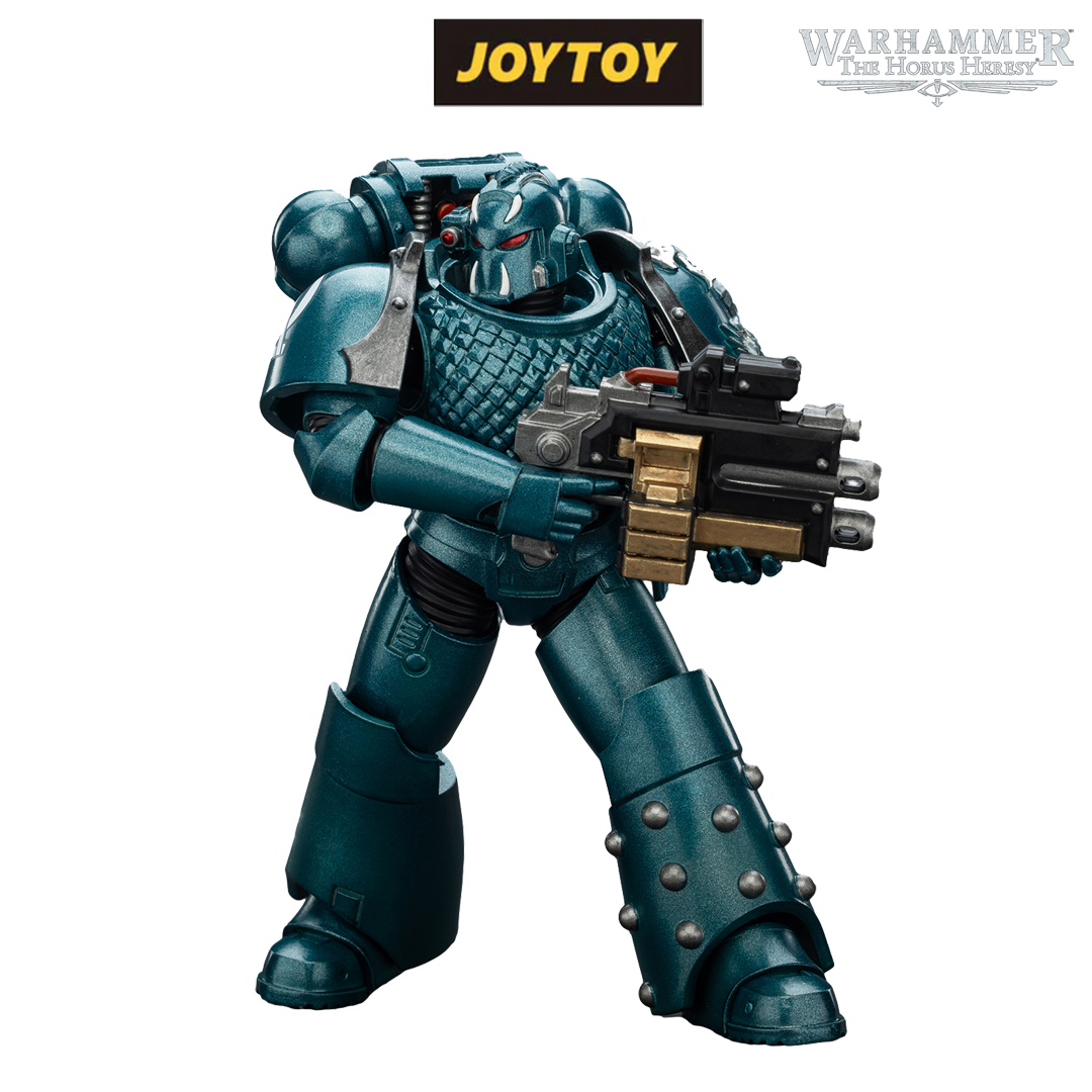 JoyToy Warhammer The Horus Heresy Action Figure - Alpha Legion, Headhunter, with Banestrike Combi-Bolter and Power Dagger (1/18 Scale) Preorder