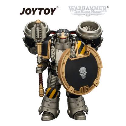 JOYTOY Warhammer The Horus Heresy - Iron Warriors, MkII Assault Sergeant with Disintegrator Pistol, Power Maul & Combat Shield (1/18 Scale) Preorder