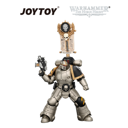 JOYTOY Warhammer The Horus Heresy - Iron Warriors, MkII Legionary 1 with Vexilla, Bolter and Bolt Pistol (1/18 Scale) Preorder