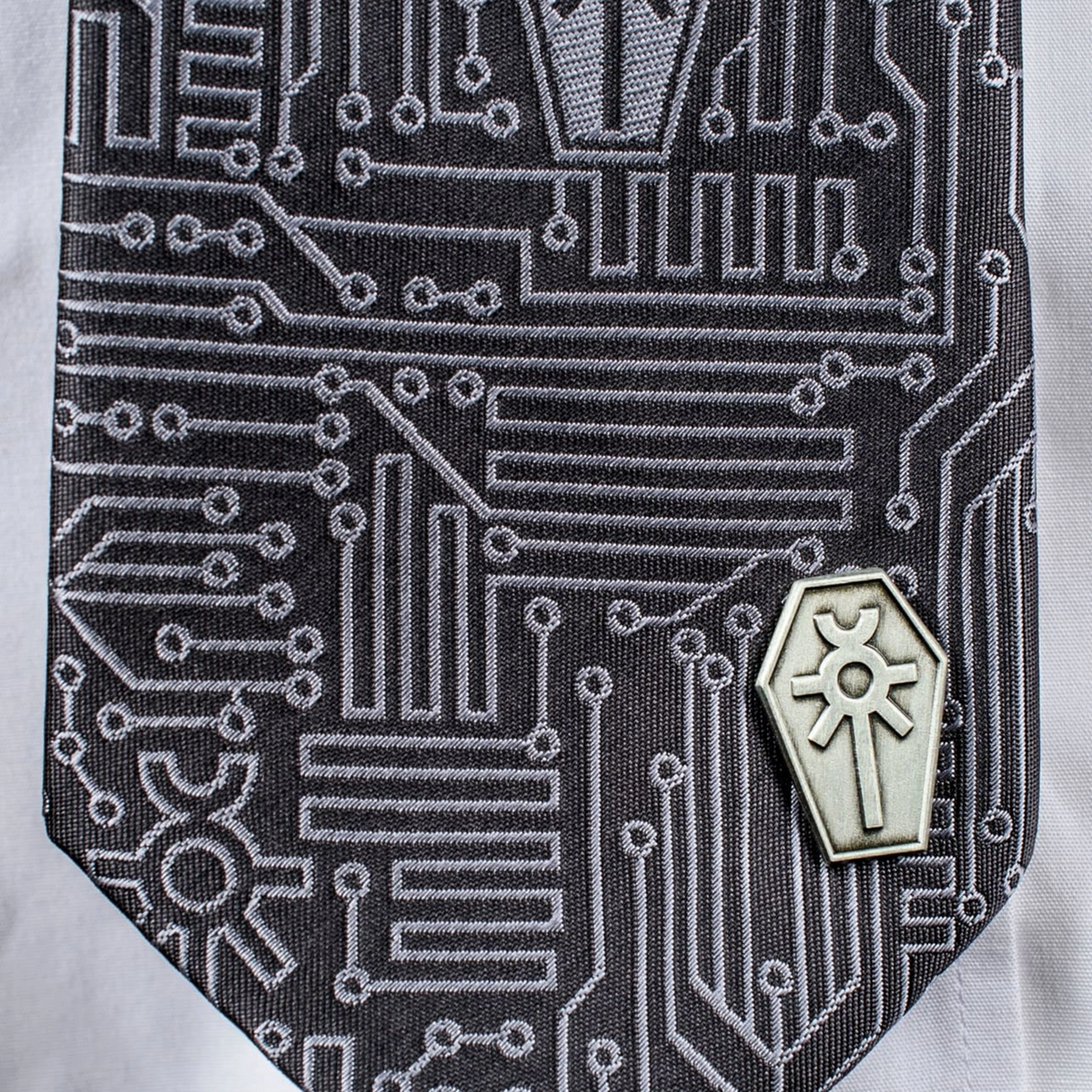 Warhammer 40,000: Necron Tie Preorder