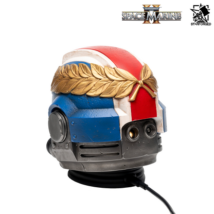 Starforged Warhammer 40,000: Space Marine 2 Ultramarines Titus' Helmet Night Light Lamp Preorder