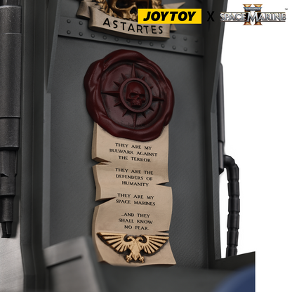 JoyToy Warhammer 40,000: Space Marine 2 Lieutenant Titus’ Mk X Helmet With Stand (1:1 Scale)